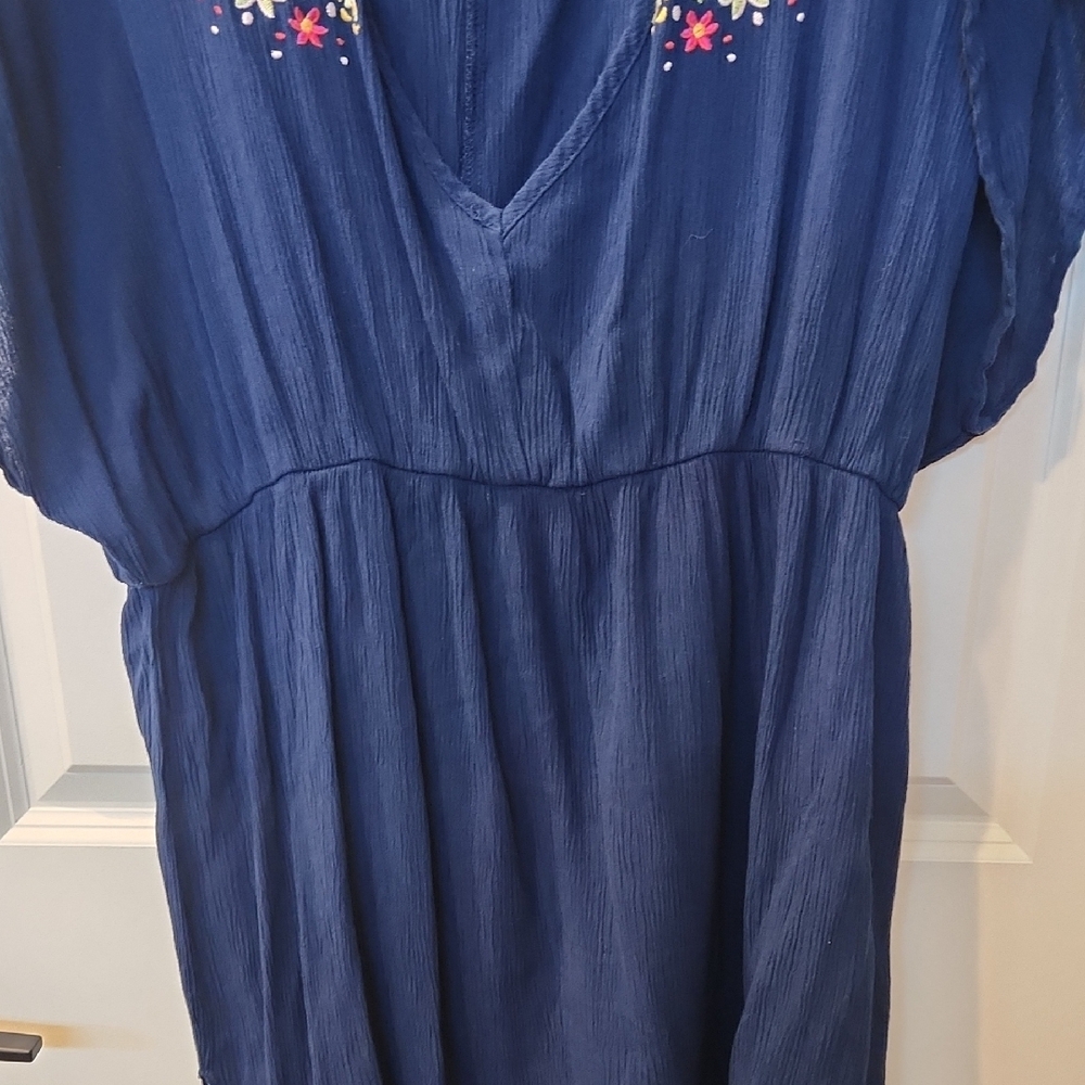Time and Tru Blue Plunge Dolman Sleeve Coverup With Floral Designs Size 1x - Picture 3 of 5